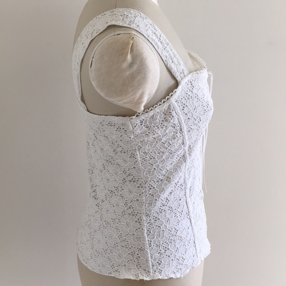 Cute white floral lace ribbon tie v tank - large - Picture 5 of 6